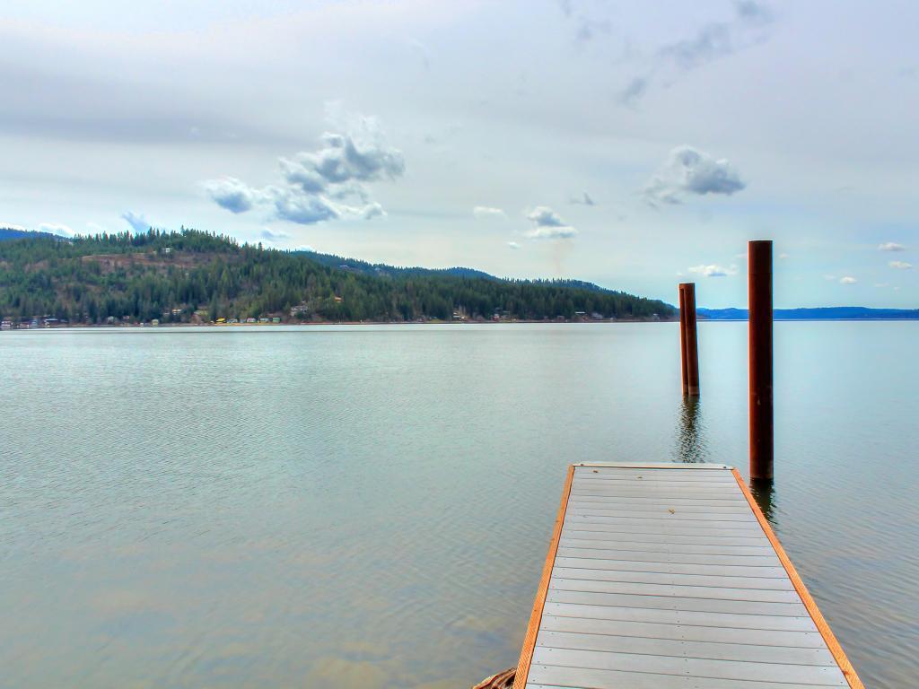 Beautiful Lake Coeur D'Alene Cabin On The Bay Hotell Mica Rum bild