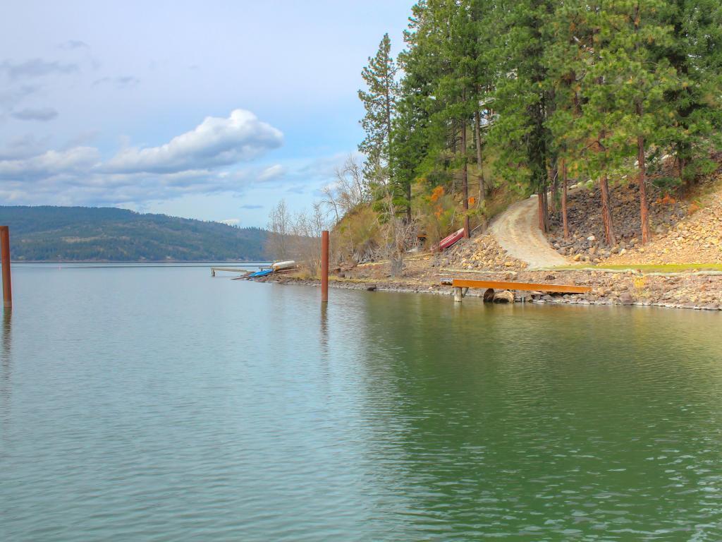 Beautiful Lake Coeur D'Alene Cabin On The Bay Hotell Mica Rum bild