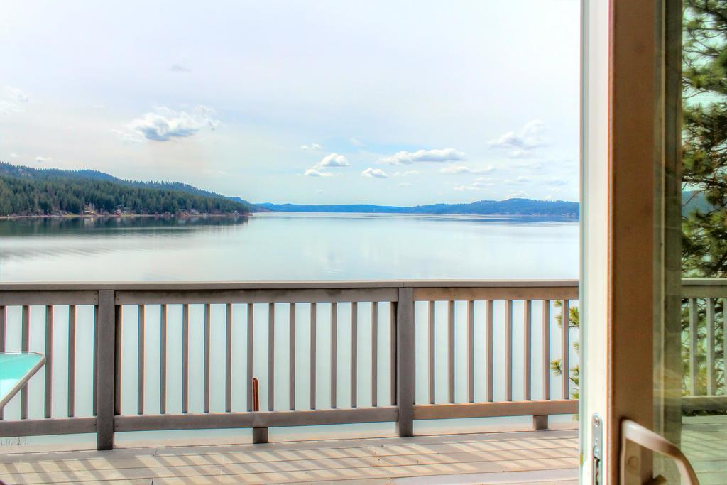 Beautiful Lake Coeur D'Alene Cabin On The Bay Hotell Mica Exteriör bild