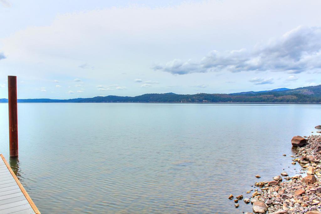 Beautiful Lake Coeur D'Alene Cabin On The Bay Hotell Mica Exteriör bild